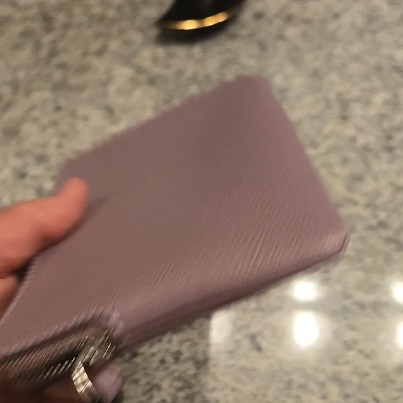 Coach Essential Small Wallet- Mauve Leather Wristlet NWOT - Picture 8 of 12